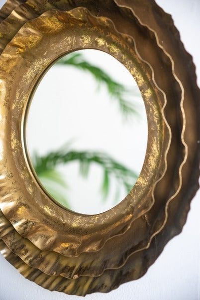 16" Round Wall Mirror with Gold Metal Frame